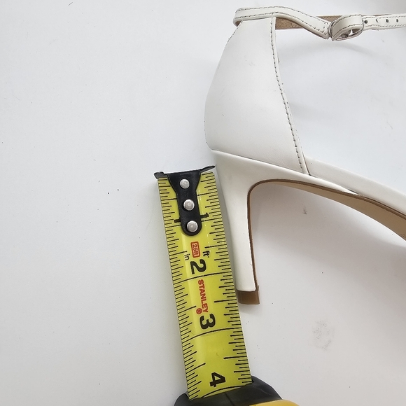 Stuart Weitzman Amelina White Leather Heeled Sandals Size 6 - Picture 16 of 16